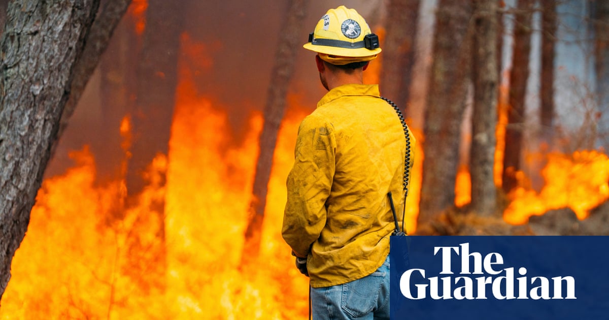 ⁣Three wildfires burn more than 3,300 acres in North and South Carolina | US wildfires
