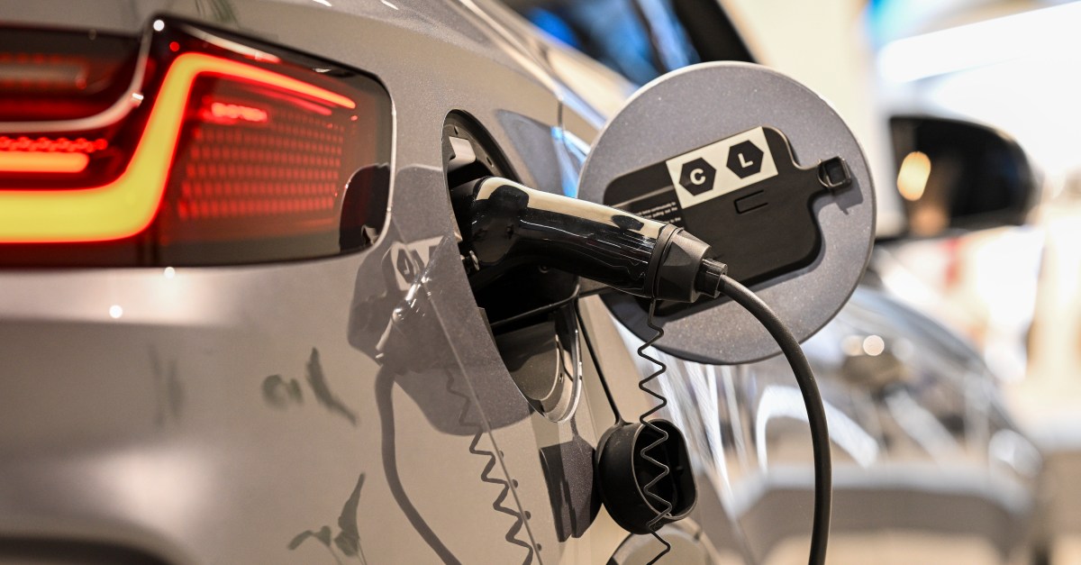 ⁣BYD announces charging tech that’s twice as fast as Tesla’s