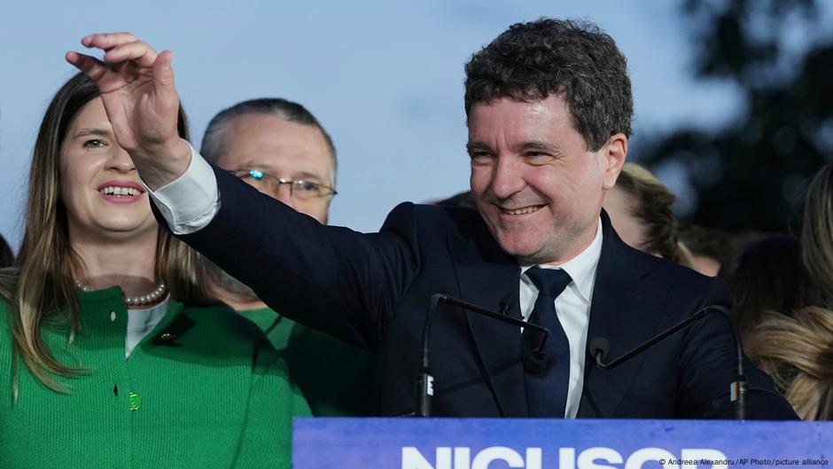 Pro-EU centrist Nicusor Dan wins runoff – DW – 05/19/2025