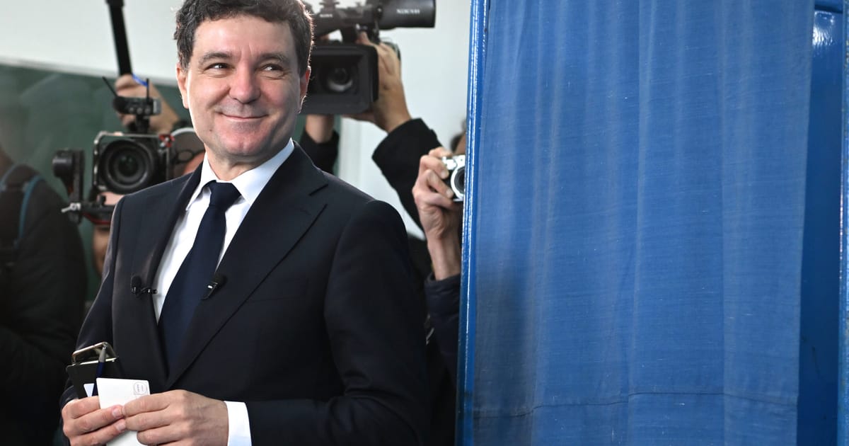 Centrist Nicușor Dan on track to beat hard-right George Simion in Romanian election – POLITICO