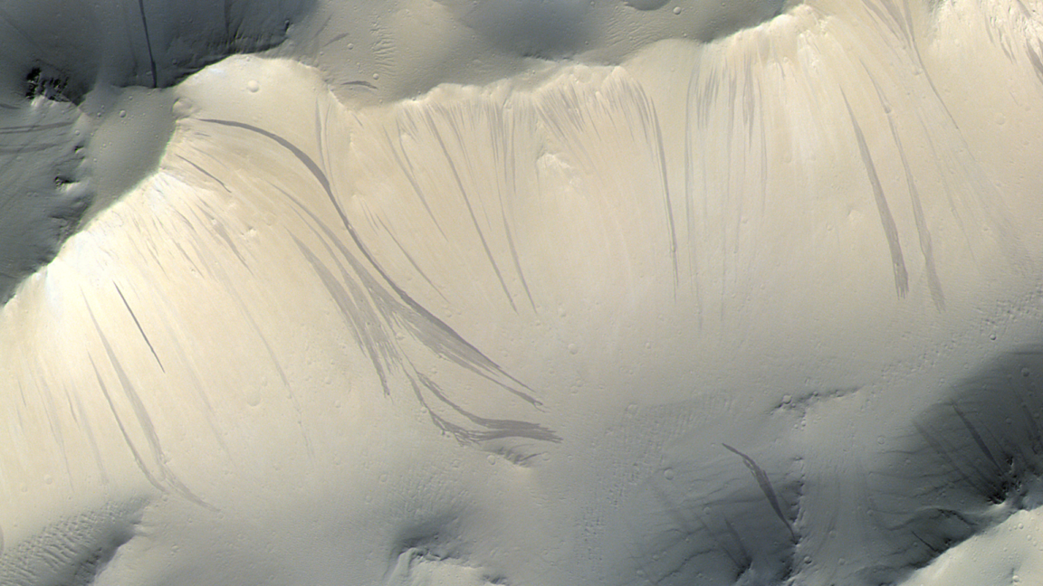 Tuesday Telescope: Finally, some answers on those Martian streaks