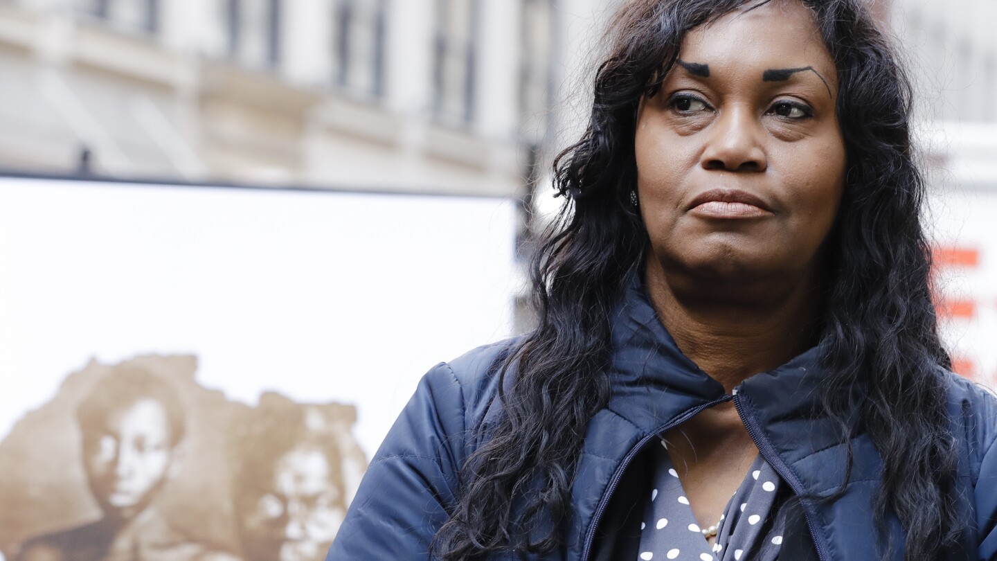 Harvard agrees to relinquish early photos of slaves