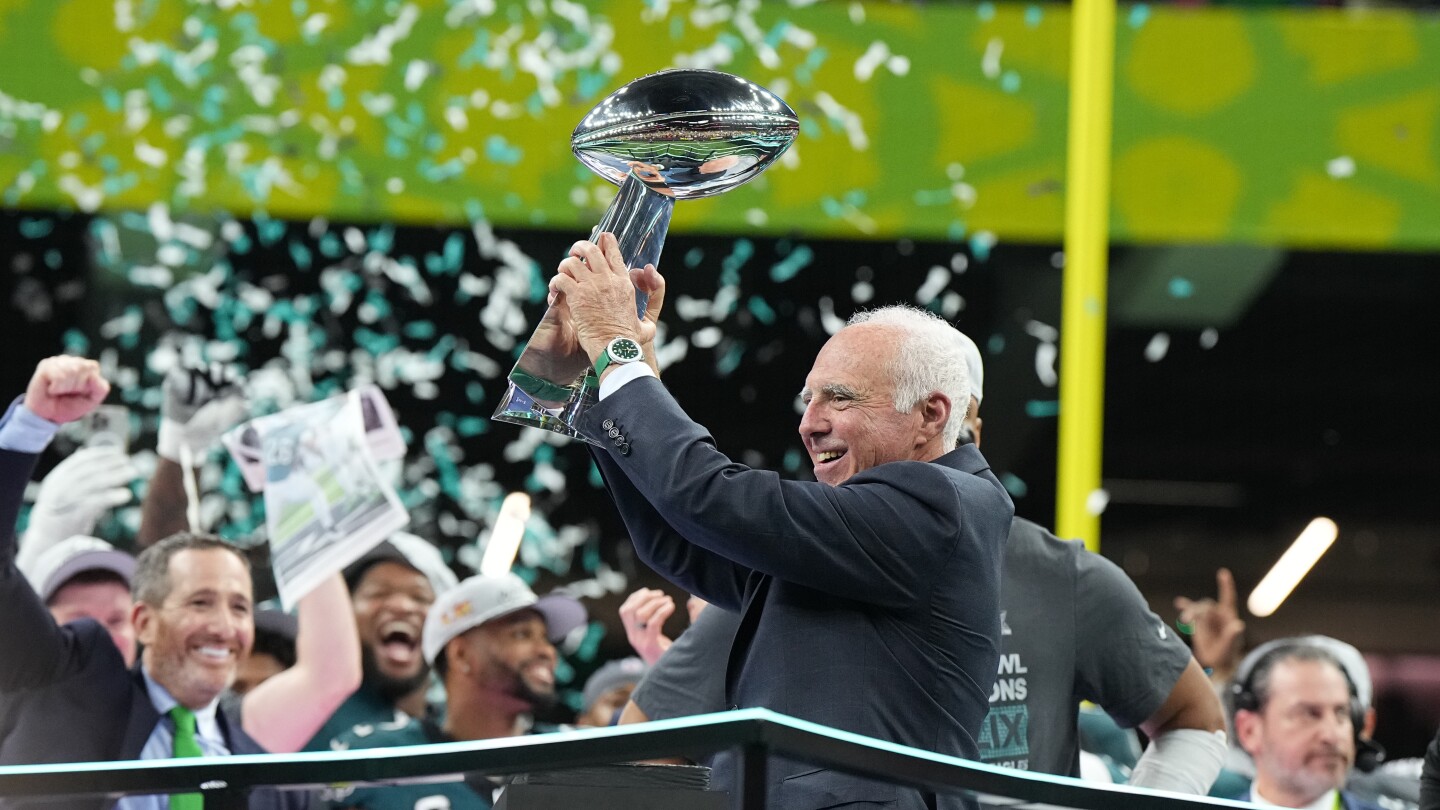 Eagles have no comment on Jeffrey Lurie statement that drew rebuke from Troy Vincent
