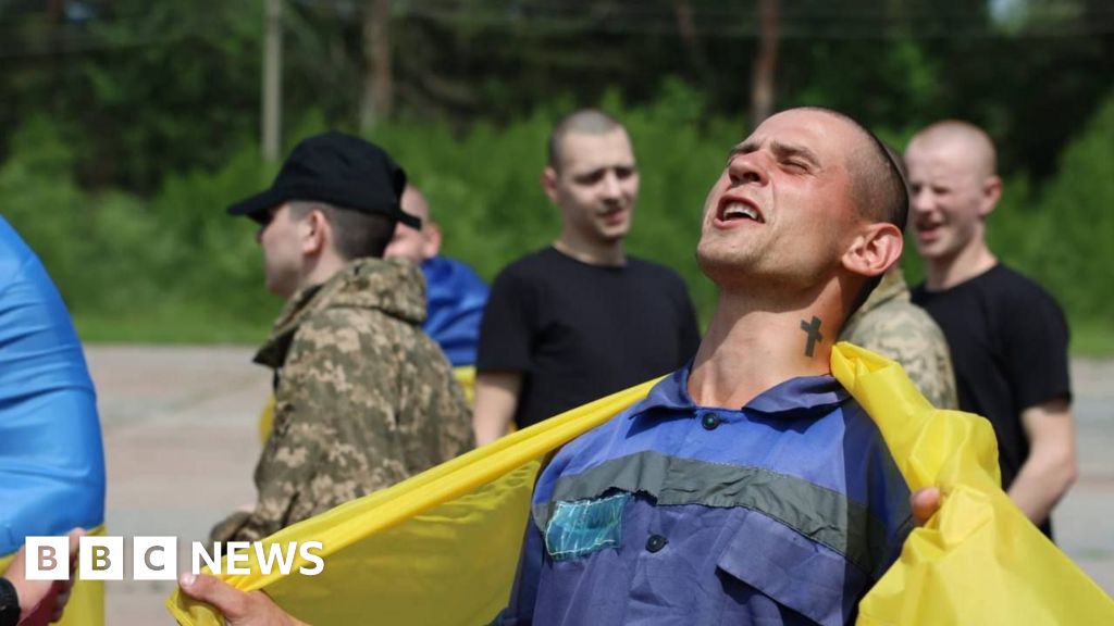 Prisoner swap between Russia and Ukraine under way
