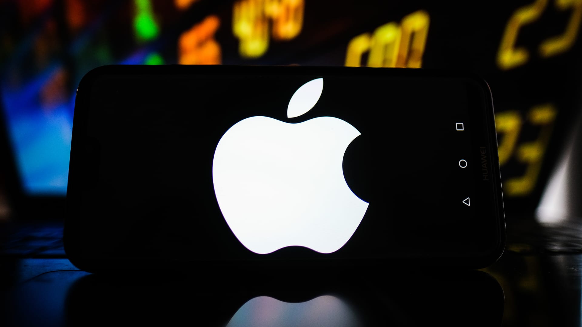 Apple weighs using Anthropic or OpenAI to power Siri in major reversal: Bloomberg News
