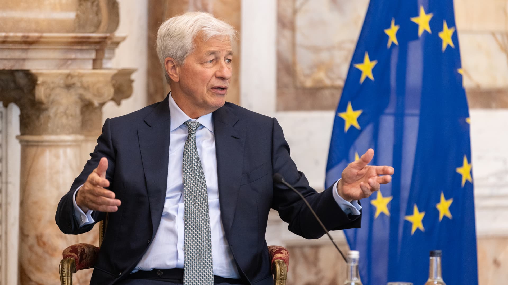Jamie Dimon has a blunt message for Europe: 'You're losing'
