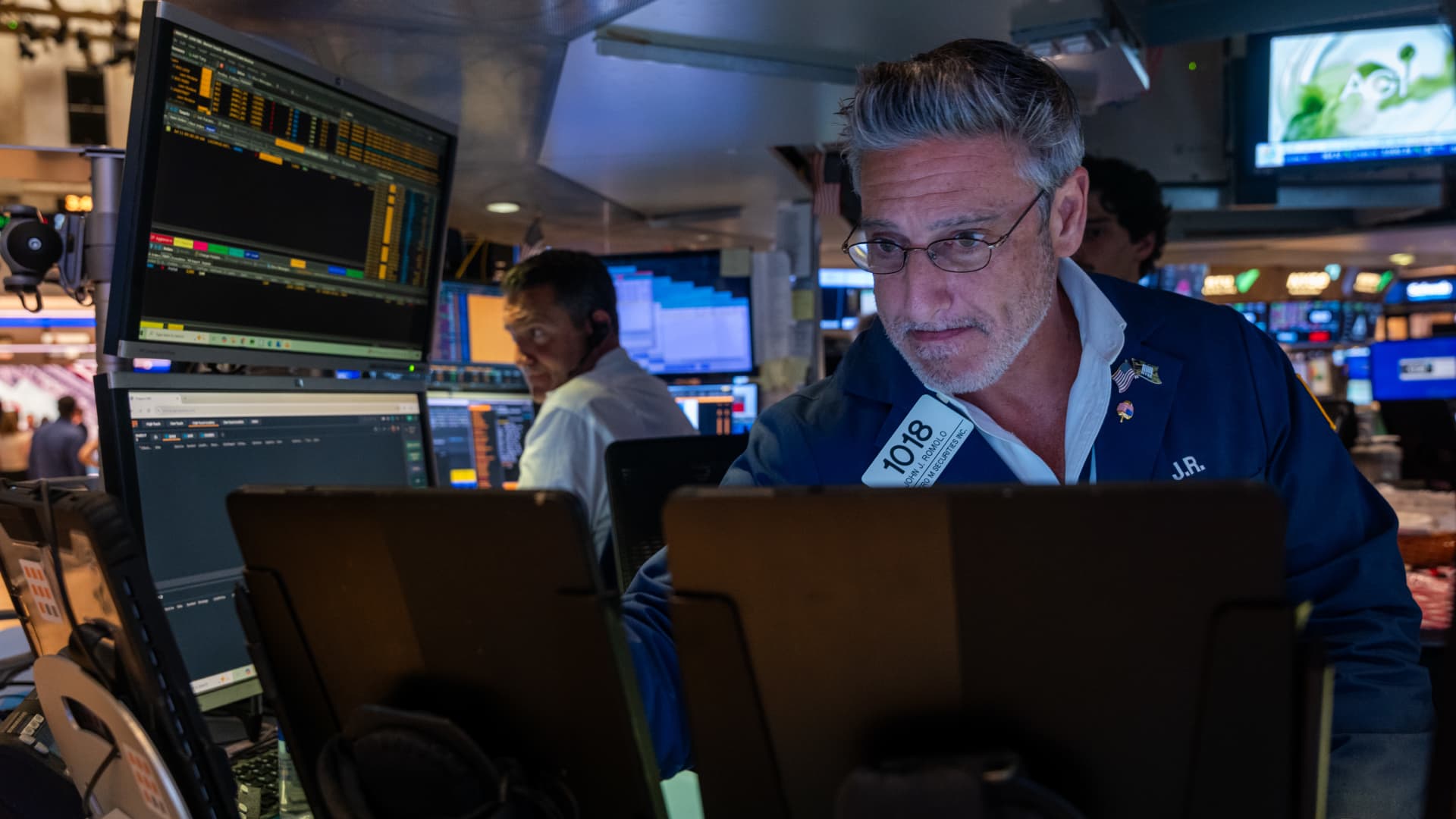 Stock market today live updates