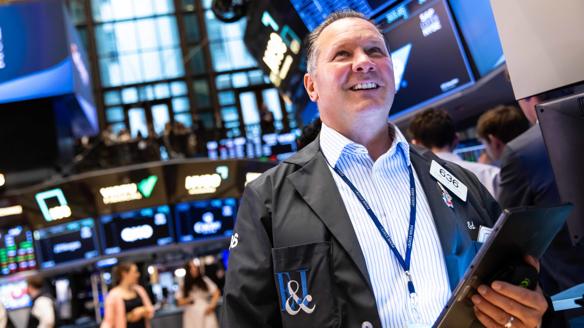 Stock market today: Live updates