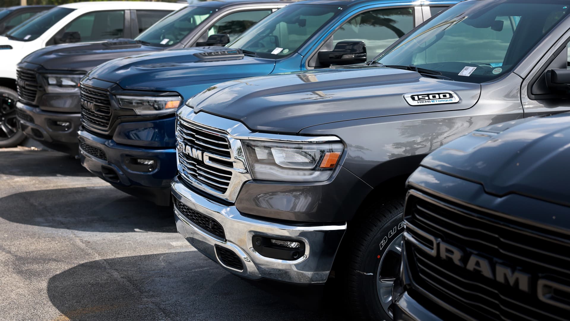 Stellantis expects first-half net loss of $2.7 billion as tariffs bite