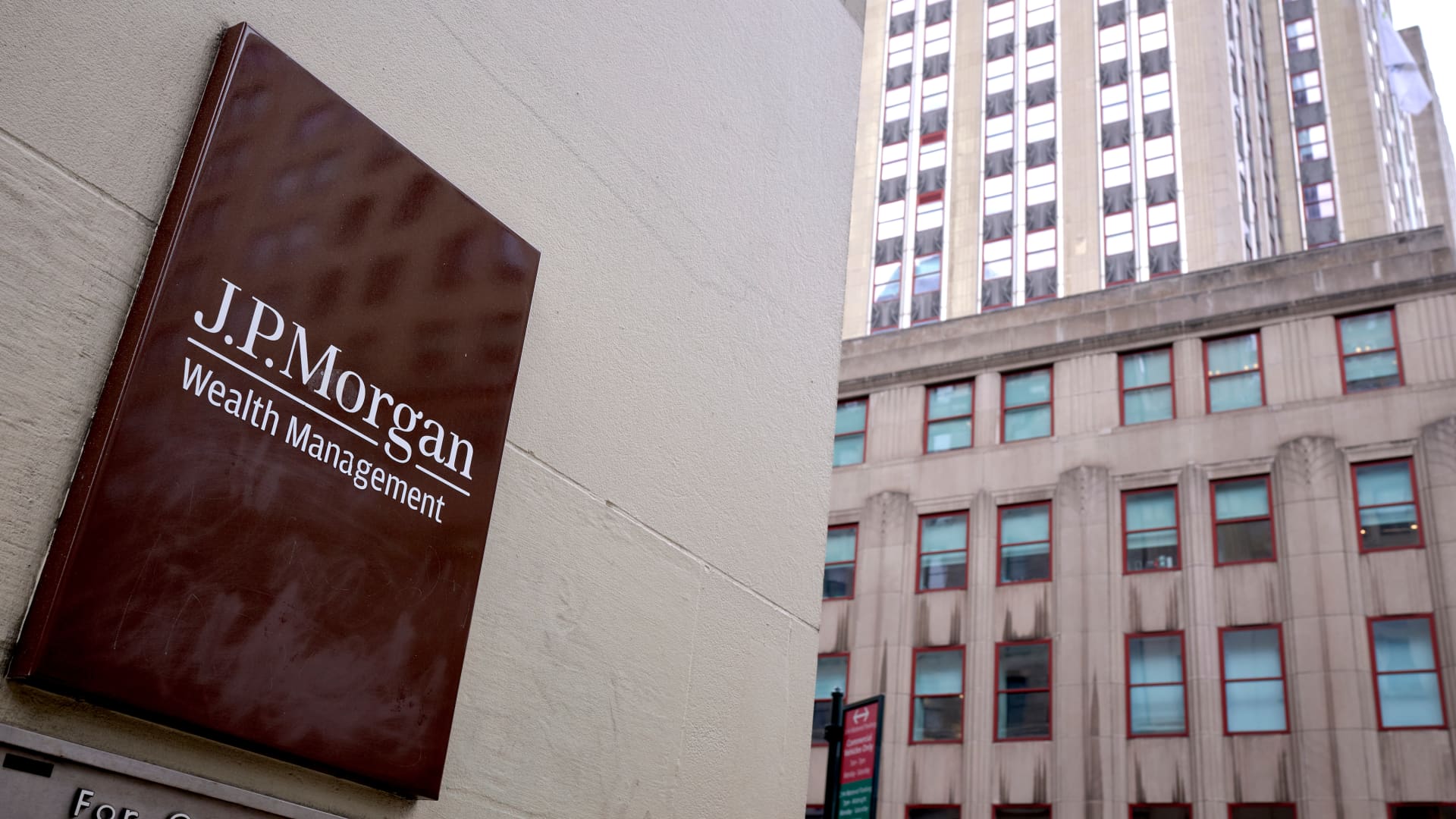 Earnings beats might mask tariff volatility these two weeks