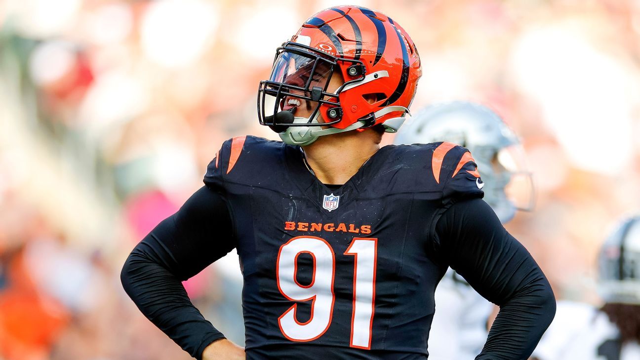 Trey Hendrickson won't report to Bengals camp amid contract stalemate