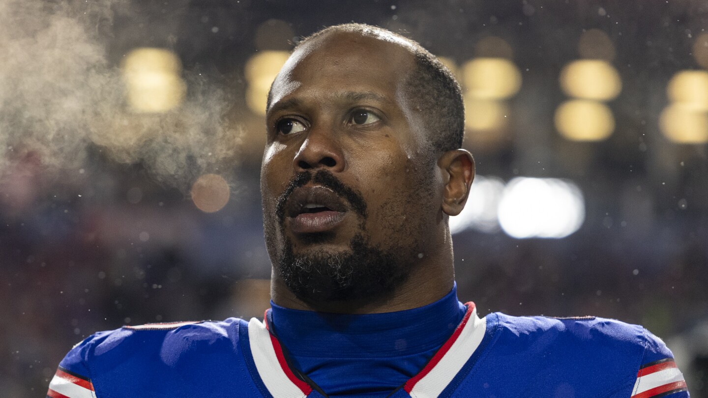 Von Miller lands with the Commanders