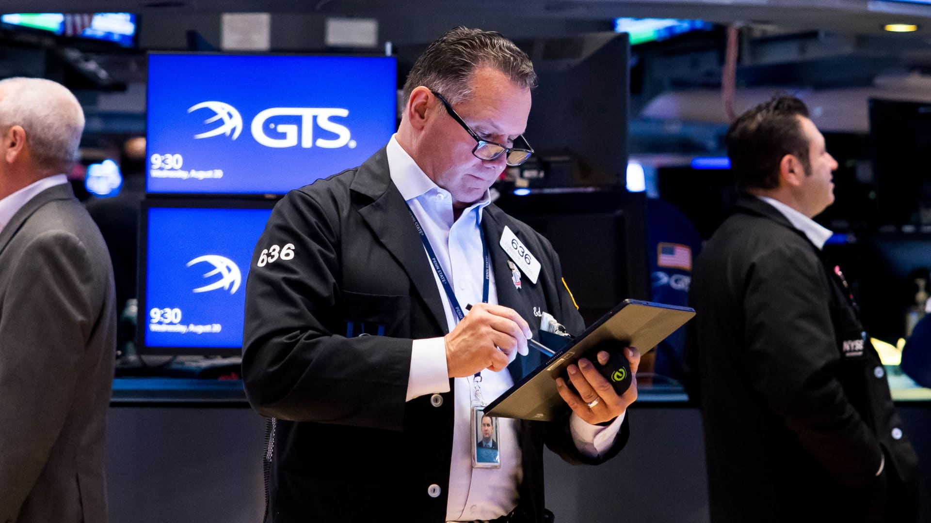 Stock market today: Live updates