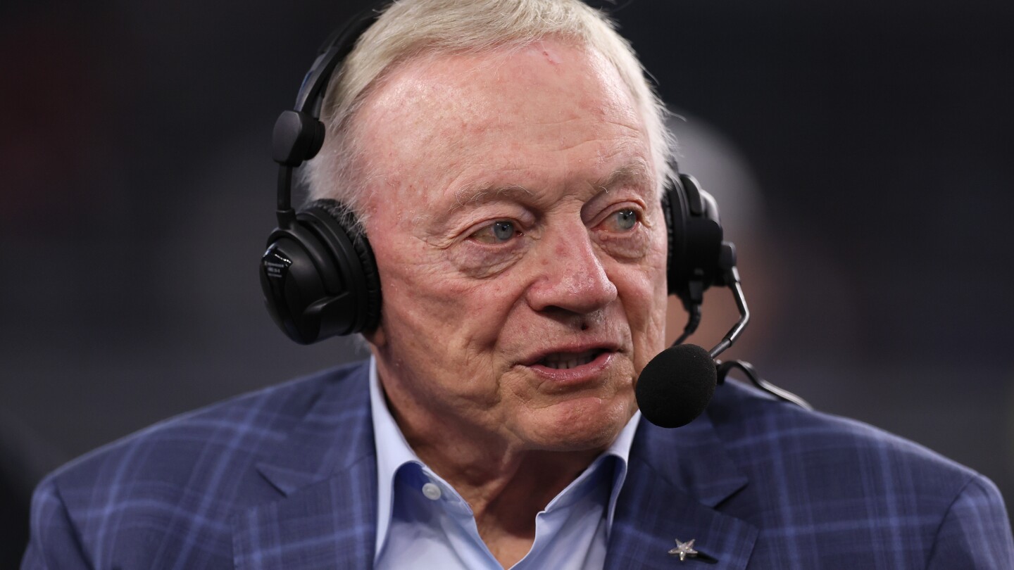 Jerry Jones: Micah Parsons's agent told us to "stick it up our ass"