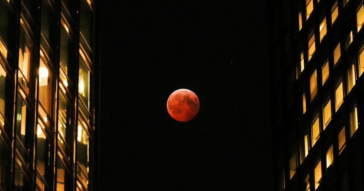 'Blood Moon': Total Lunar Eclipse Was Visible Across Israel, Middle East
