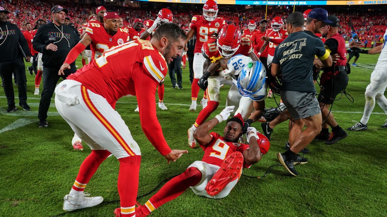 Lions' Branch slaps Chiefs' Smith-Schuster, setting off scrum