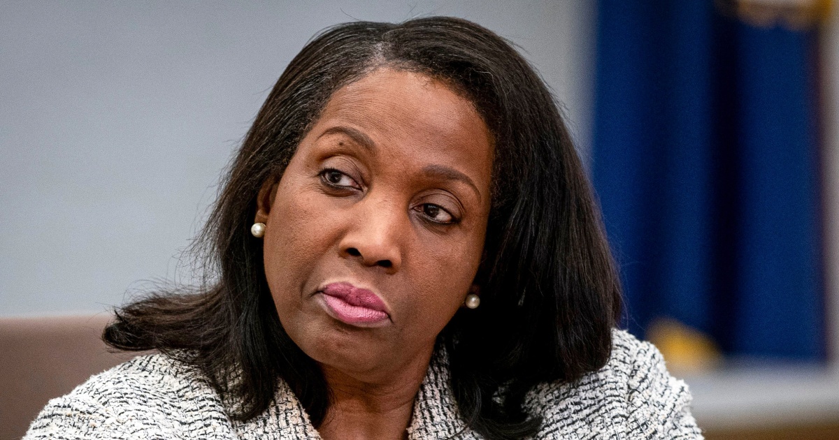 Supreme Court allows the Fed's Lisa Cook to stay in office for now as Trump pushes to fire her