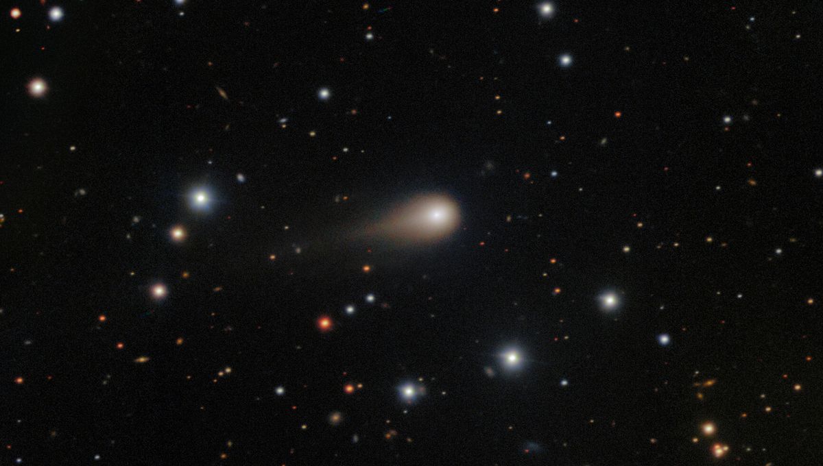 Comet 3I/ATLAS Losing At Least 180 Kilograms Of Dust Every Second