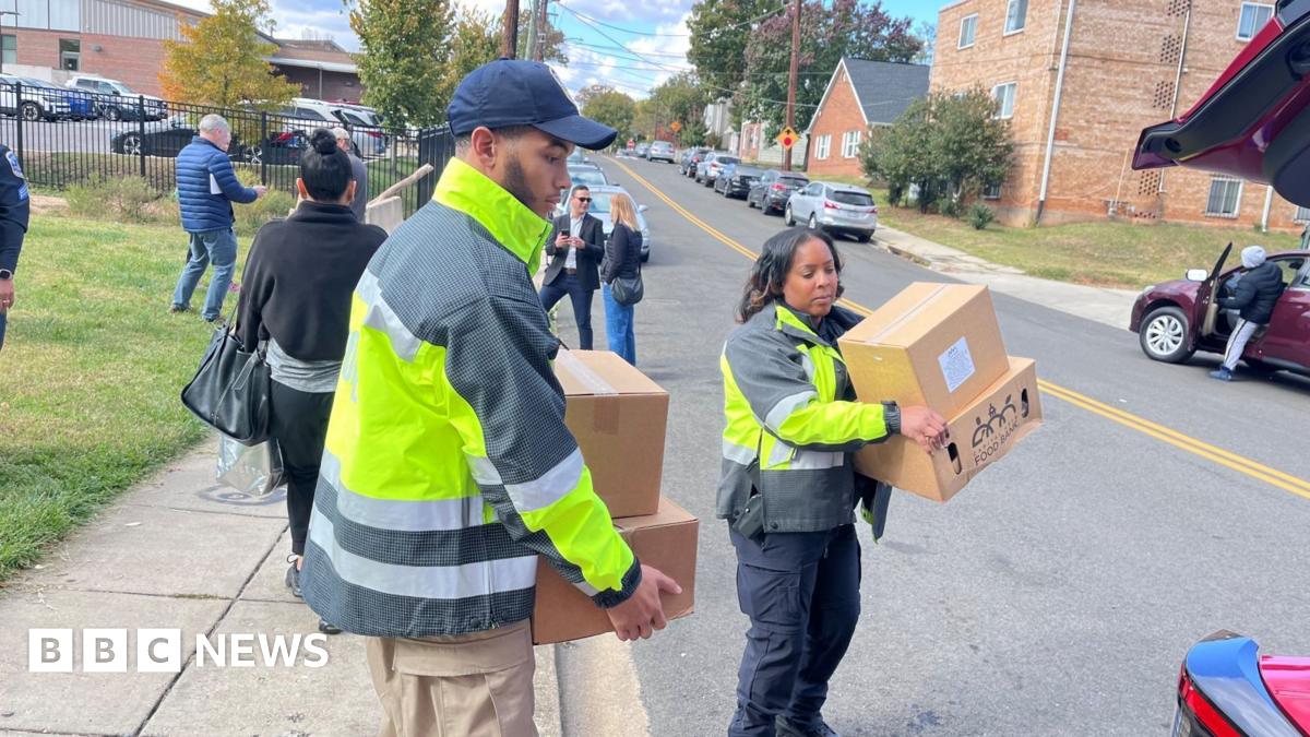 US government shutdown live updates: No temporary spending deal in sight