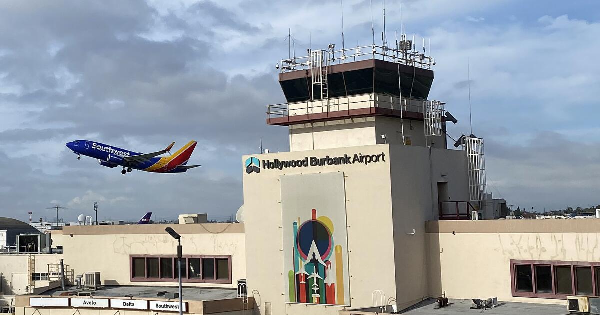 Burbank airport air traffic control tower unmanned amid federal shutdown