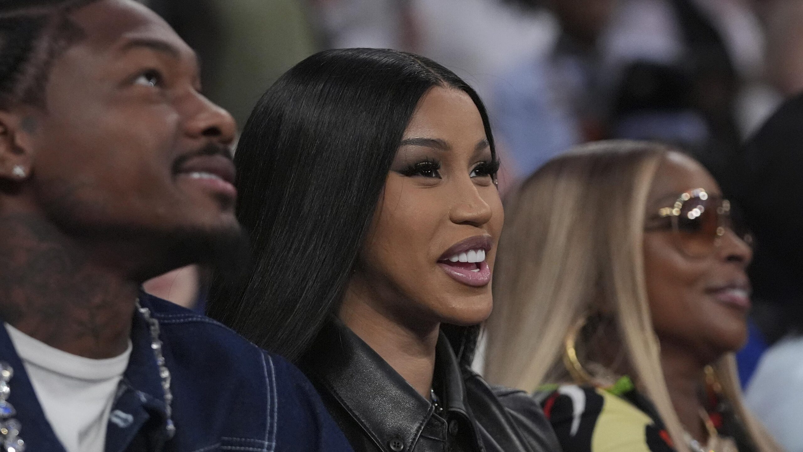 Cardi B Gives Birth to Baby Boy, Her 1st Child with Patriots' Stefon Diggs