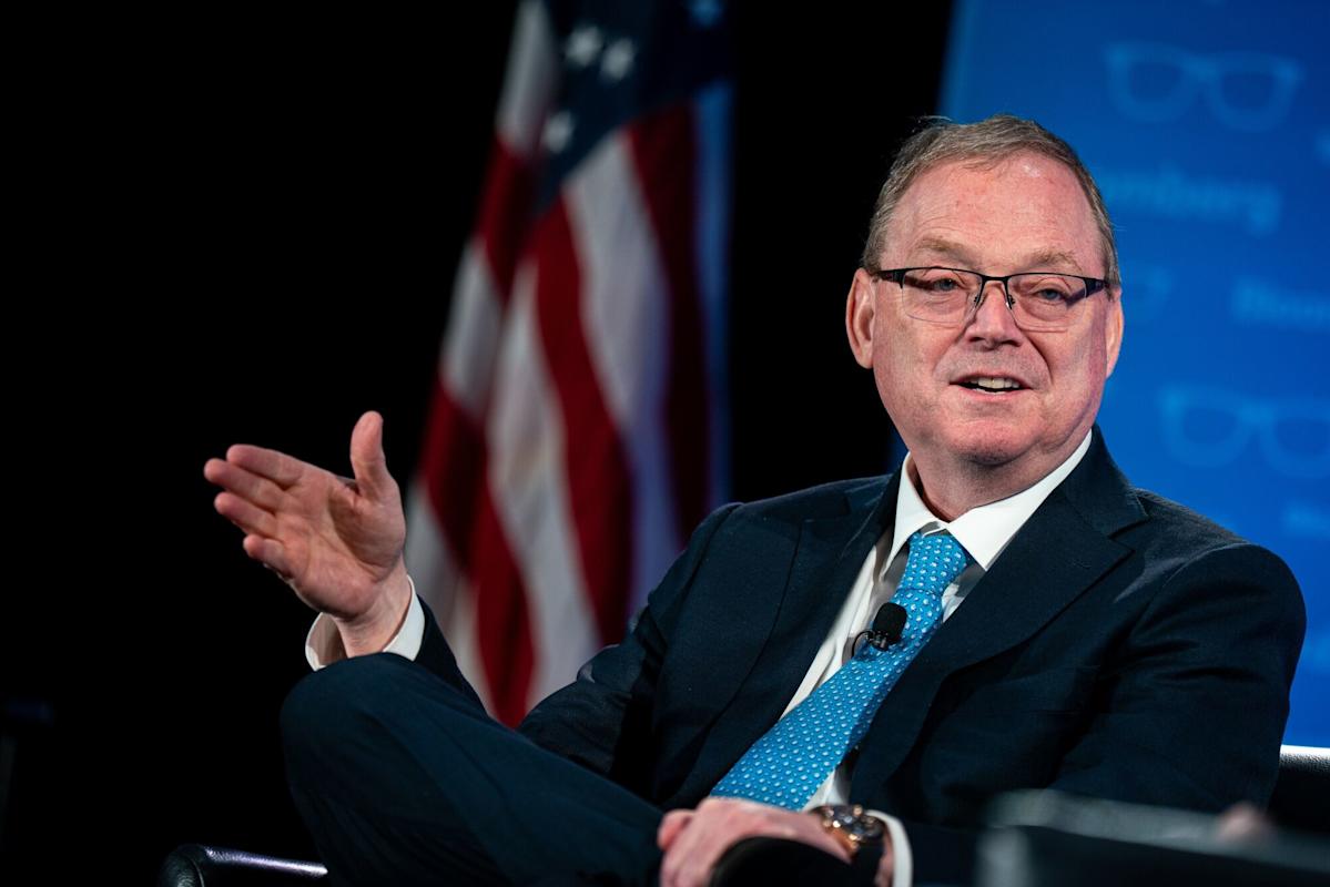 Hassett Emerges as Frontrunner in Trump Fed Chair Audition