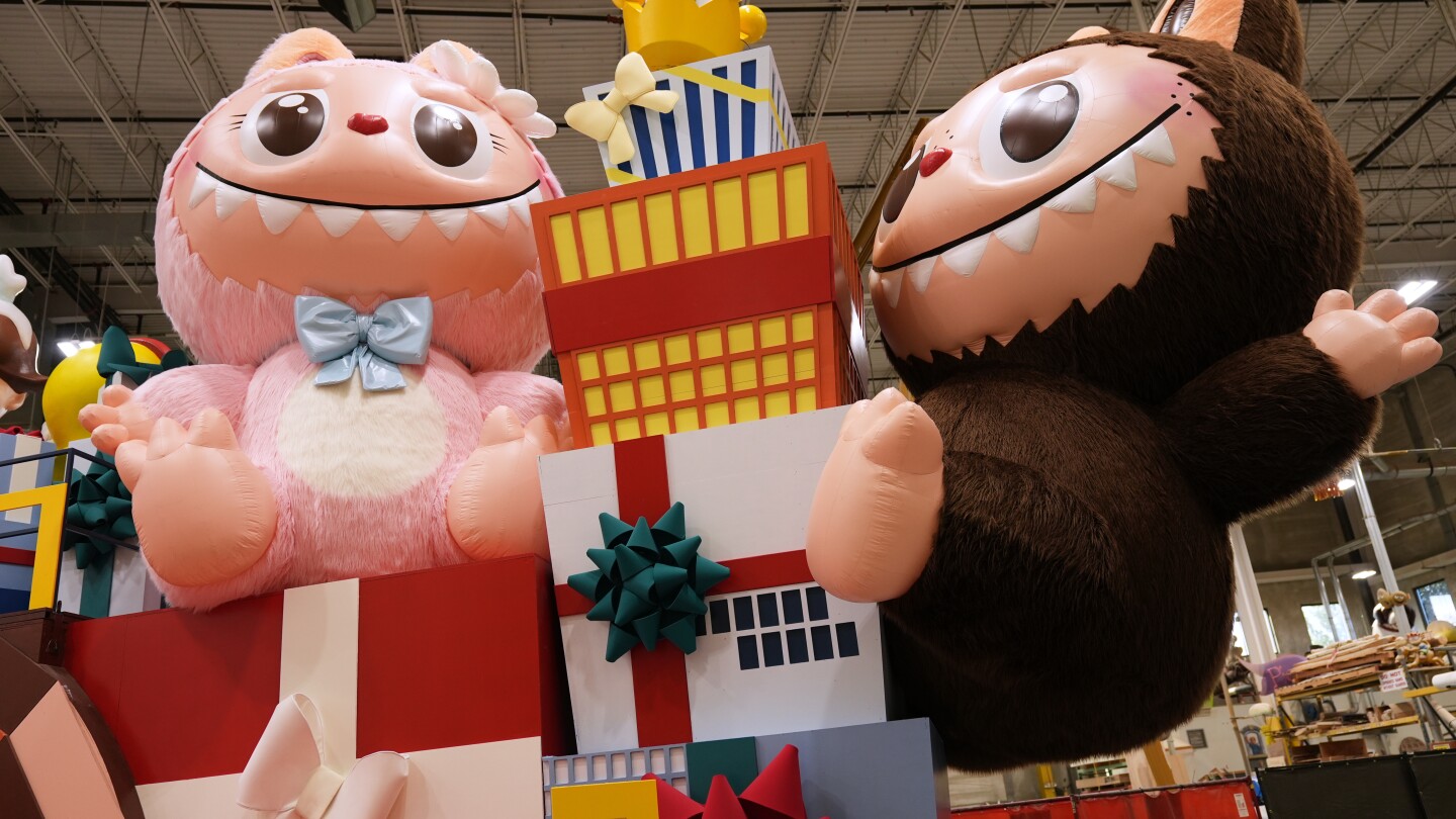 Macy’s Thanksgiving Day Parade begins in New York City