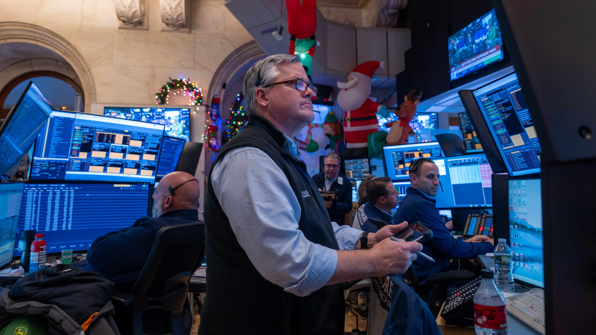 Stock market today: Live updates