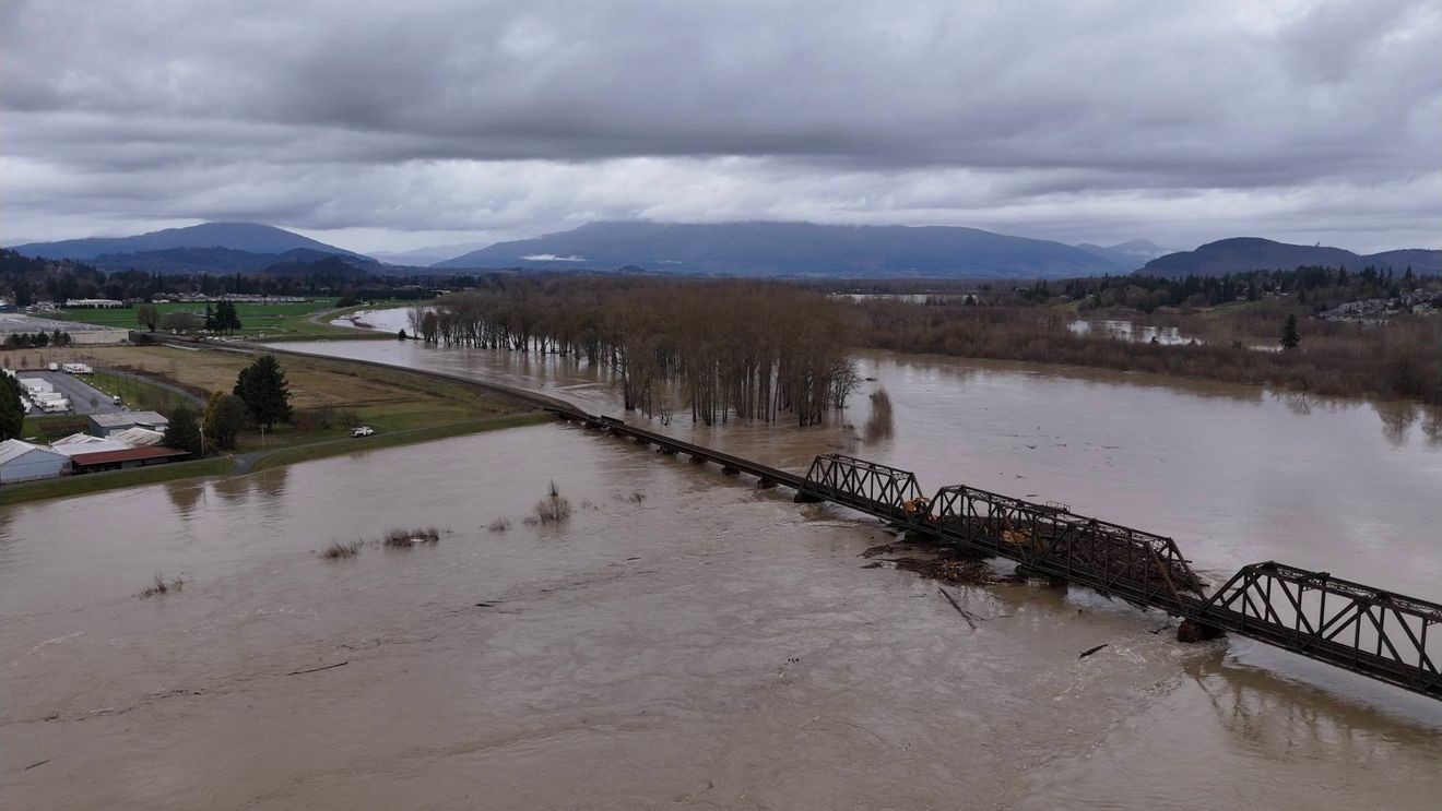 Skagit County flooding damages several homes, prompts rescues