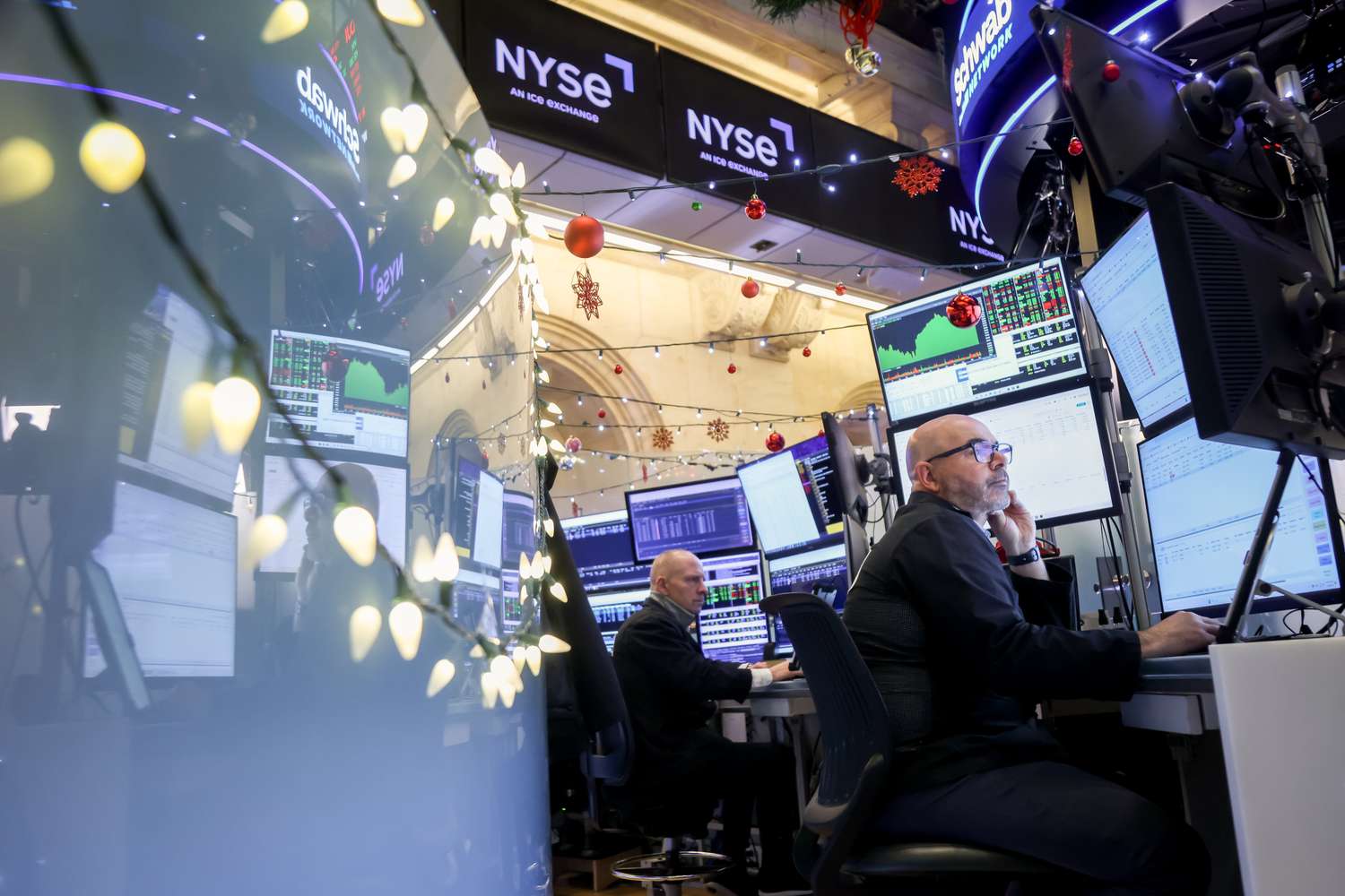 Stocks End Mixed Day Before Fed Decision on Interest Rates