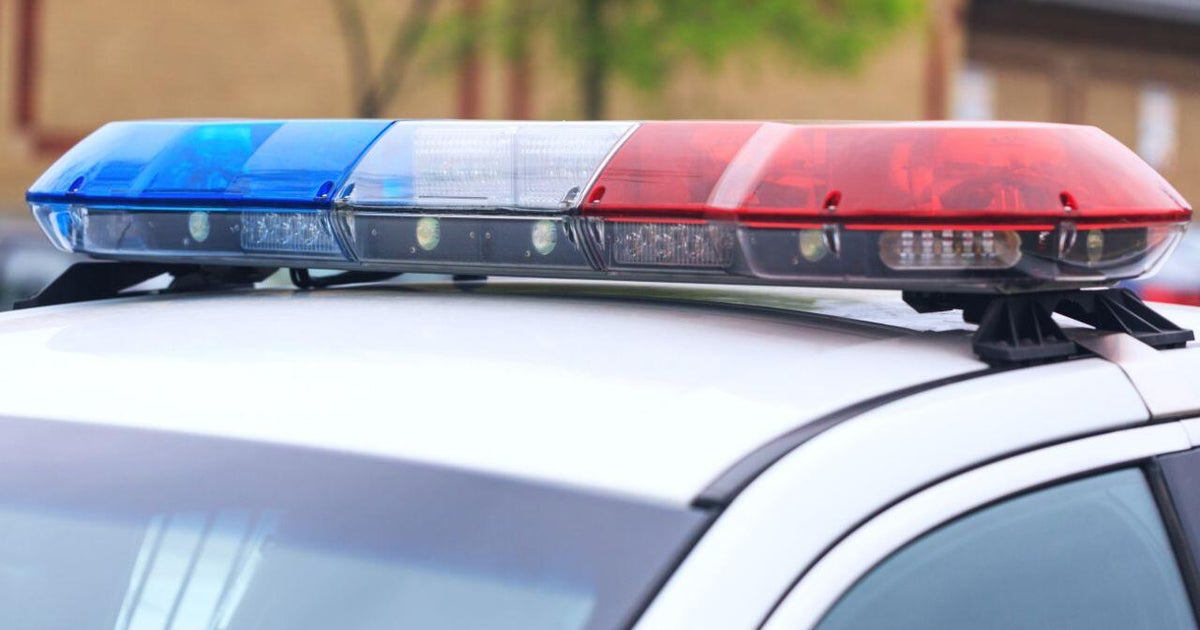 Dad uses teen's cell phone data to rescue her after she is forced into truck at knifepoint, police say