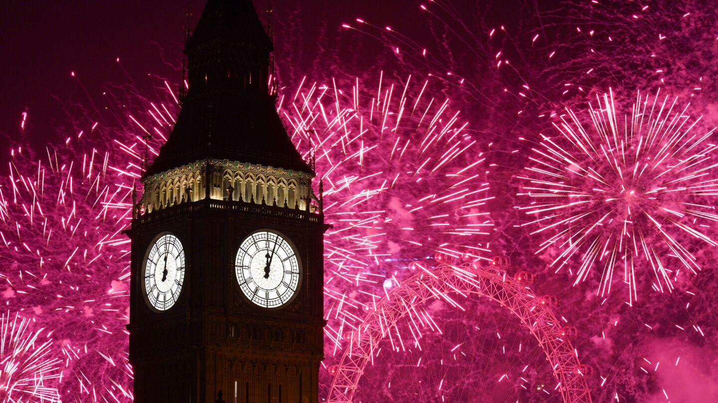 Photos of New Year's celebrations across the globe