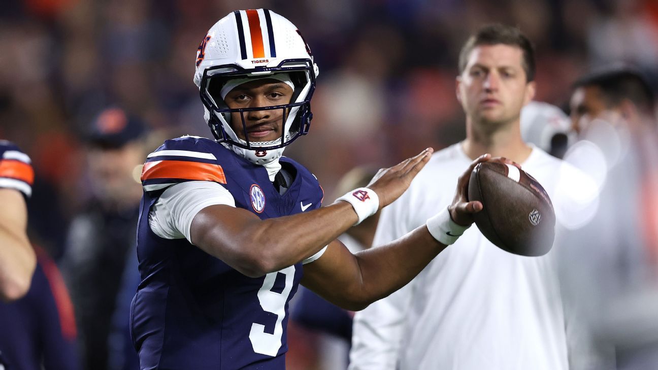 Sources: Former Auburn QB Deuce Knight signs with Ole Miss