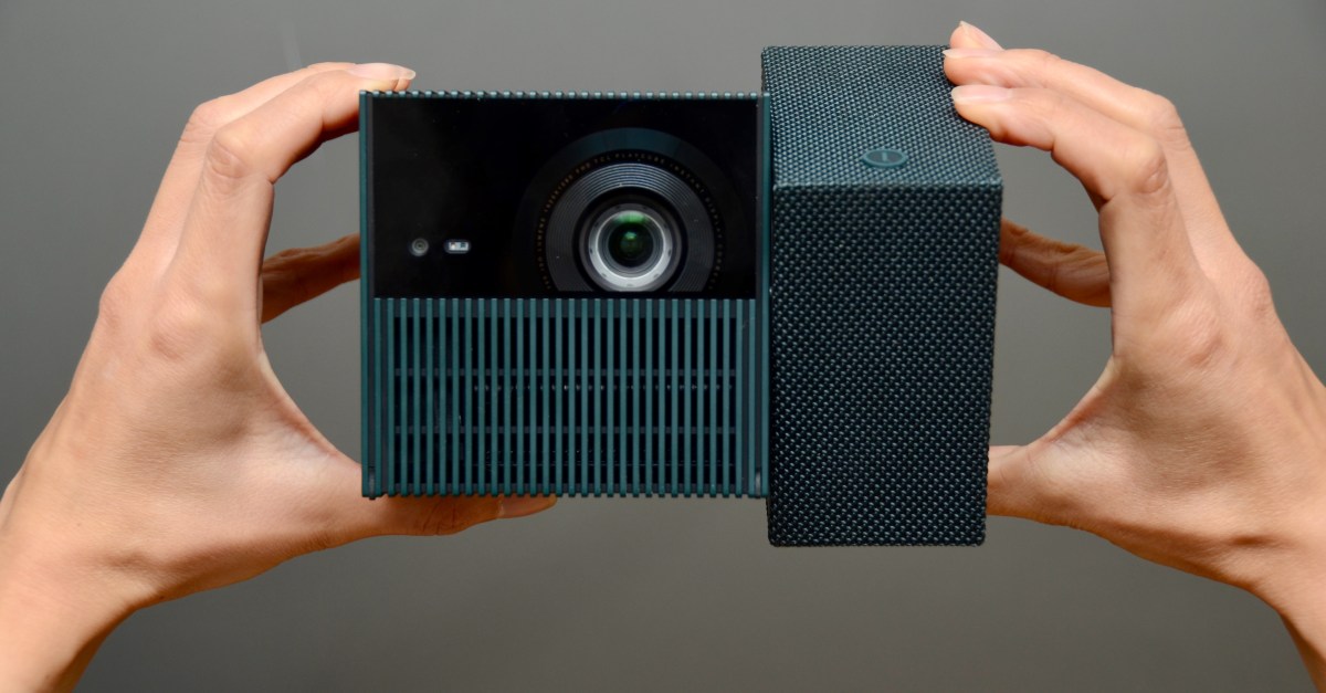 TCL’s PlayCube projector is more fun than a Rubik’s Cube